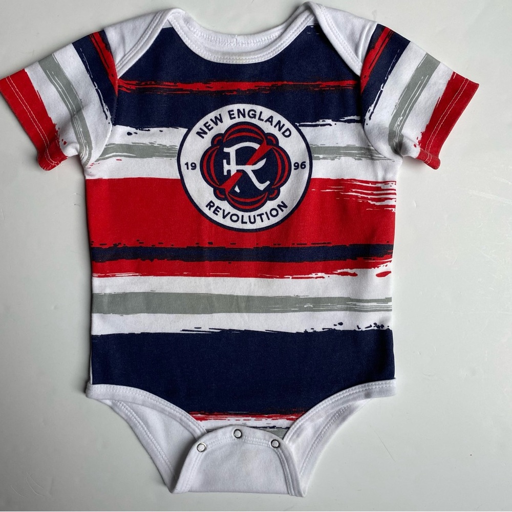 New England Revolution MLS Baby Infant Size 18 Months One Piece Creeper Bodysuit